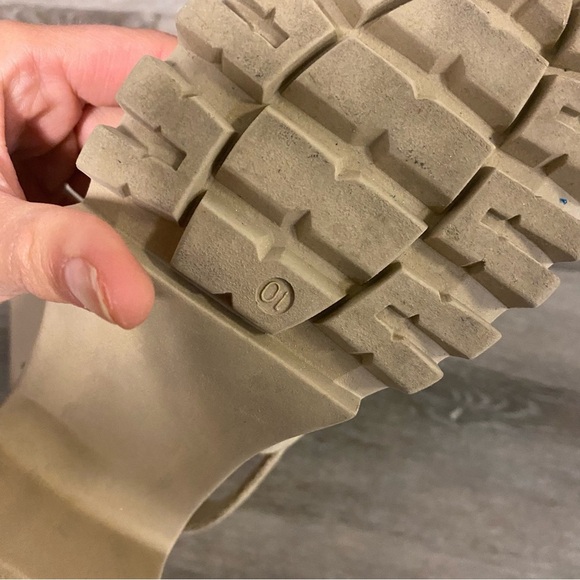 Steve Madden | Sunnyside Slingback Lug Sole Sandals In Tan Size 10M - Picture 8 of 12